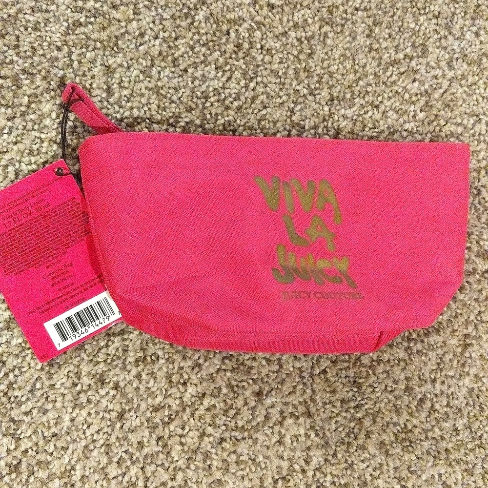 $2 w/bundle NWT Viva la juicy small cosmetic bag